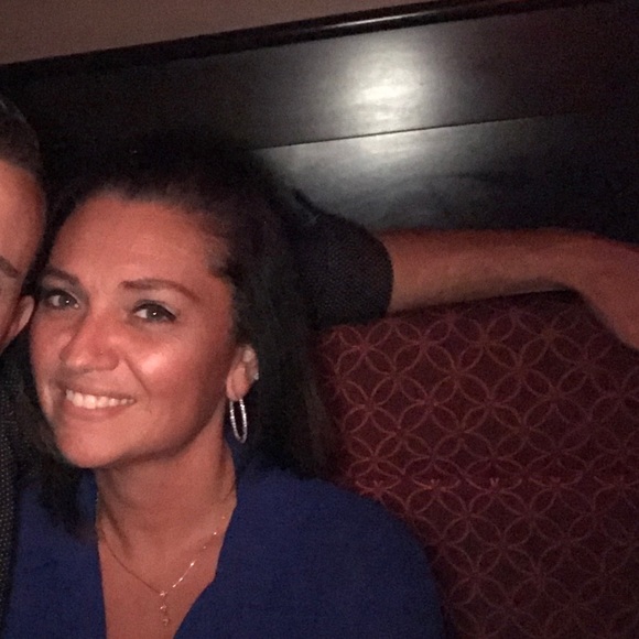 Meet your Posher, Christine - Picture 1 of 1